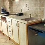 Marathon Studios & Apartment *