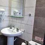 Marathon & Apartament *