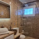 Marathon & Apartament *