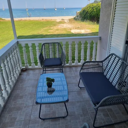 马拉松一室公寓及公寓 公寓 *