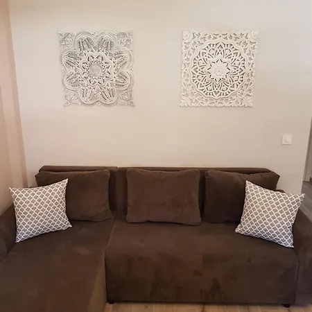 马拉松一室公寓及公寓 Keri