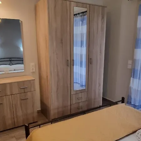 Marathon & Апартаменты