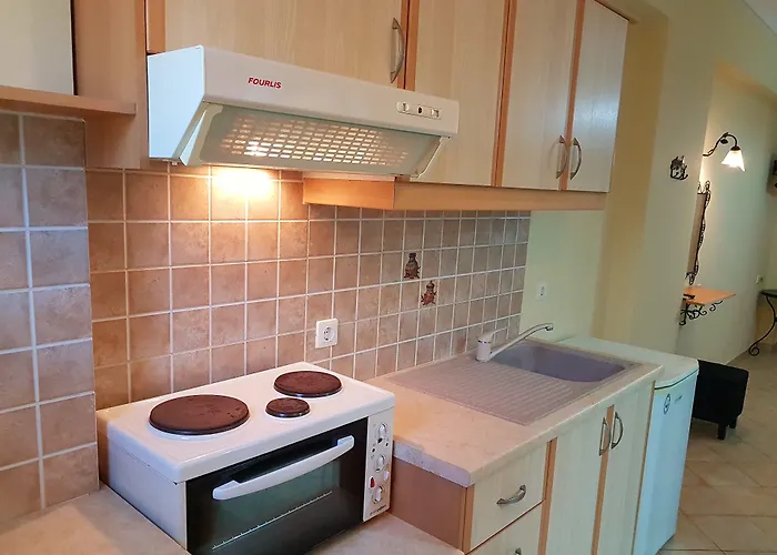 Marathon Studios&apartments * Keri