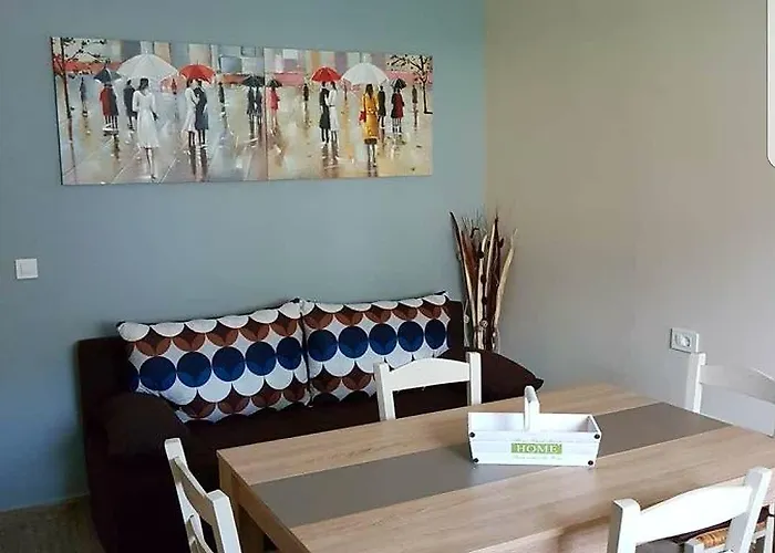 Marathon Studios&apartments * Keri